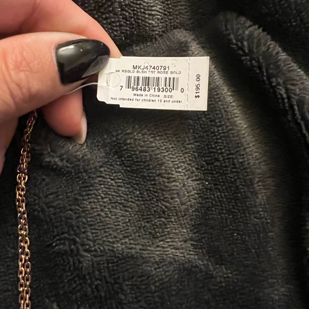 Michael Kors necklace - Picture 4 of 4